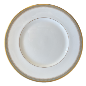 Clarendon by Royal Doulton plate